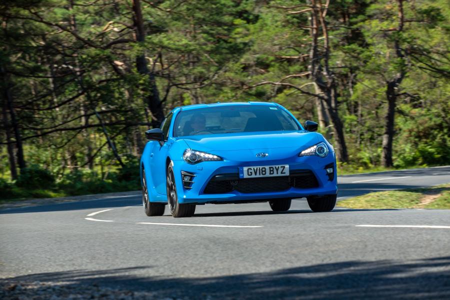  Toyota GT 86 Blue Edition 2018 года  (UK) (фото 27 из 40)
